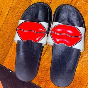 Kiss Slides
